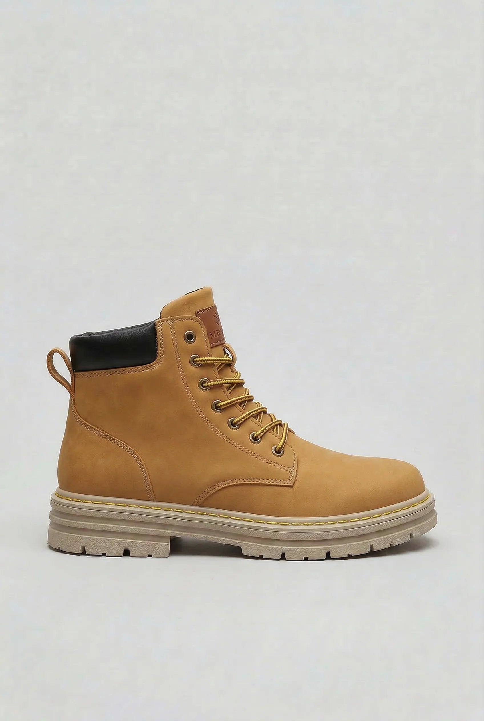Men's lace-up boots with high ankle coverage and contemporary urban styling