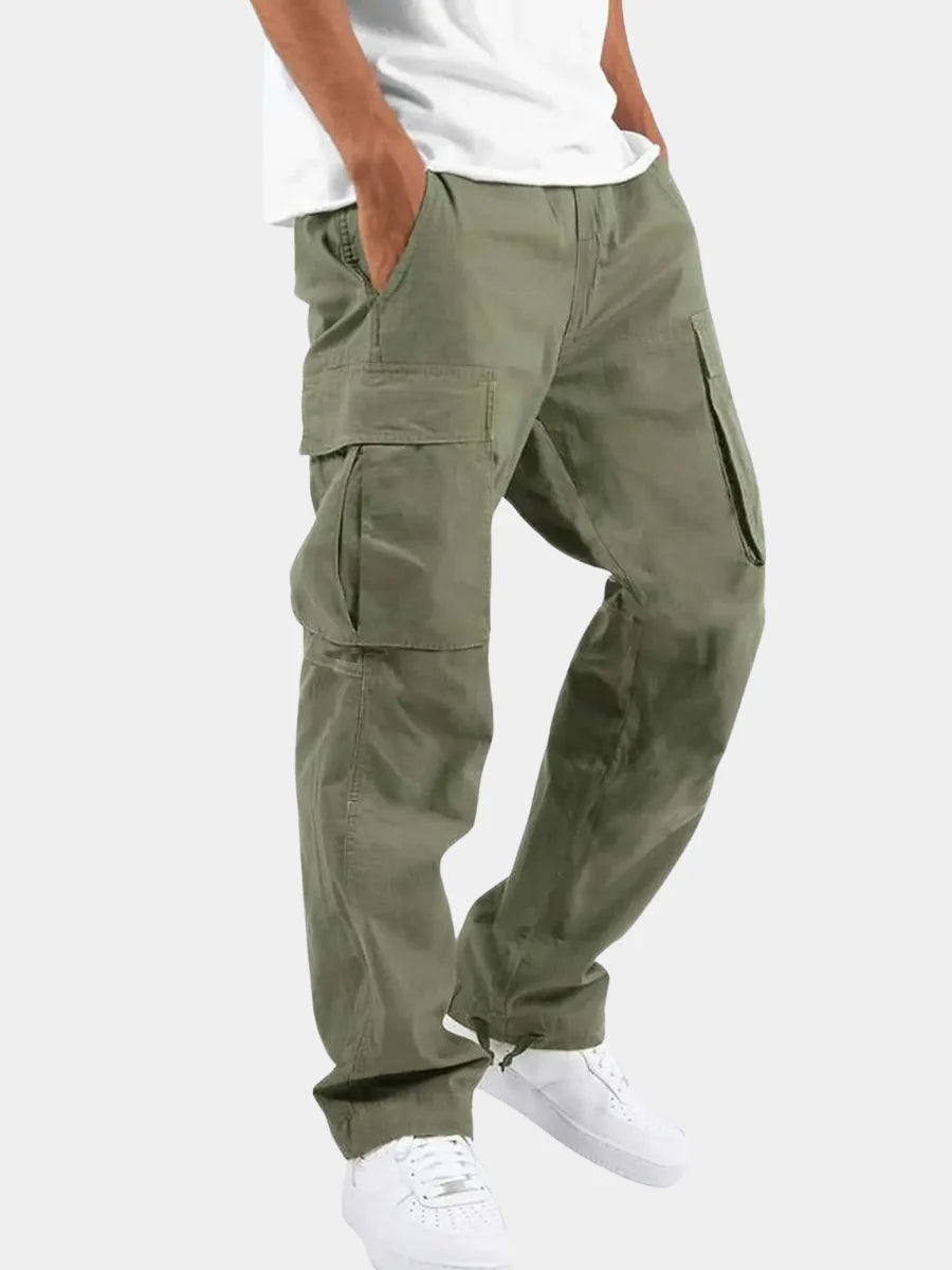 Men's cargo trousers in olive green with relaxed fit and multiple cargo pockets on thighs