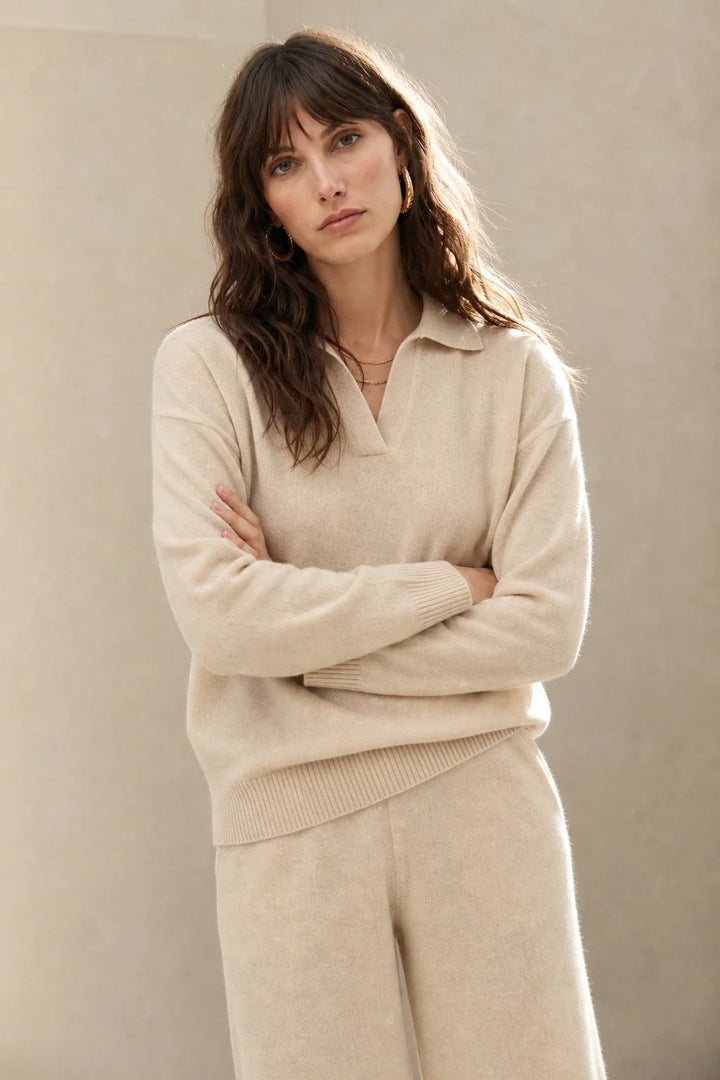 Detail of Merino lounge set high-waisted trousers with elasticated waistband and soft knit fabric