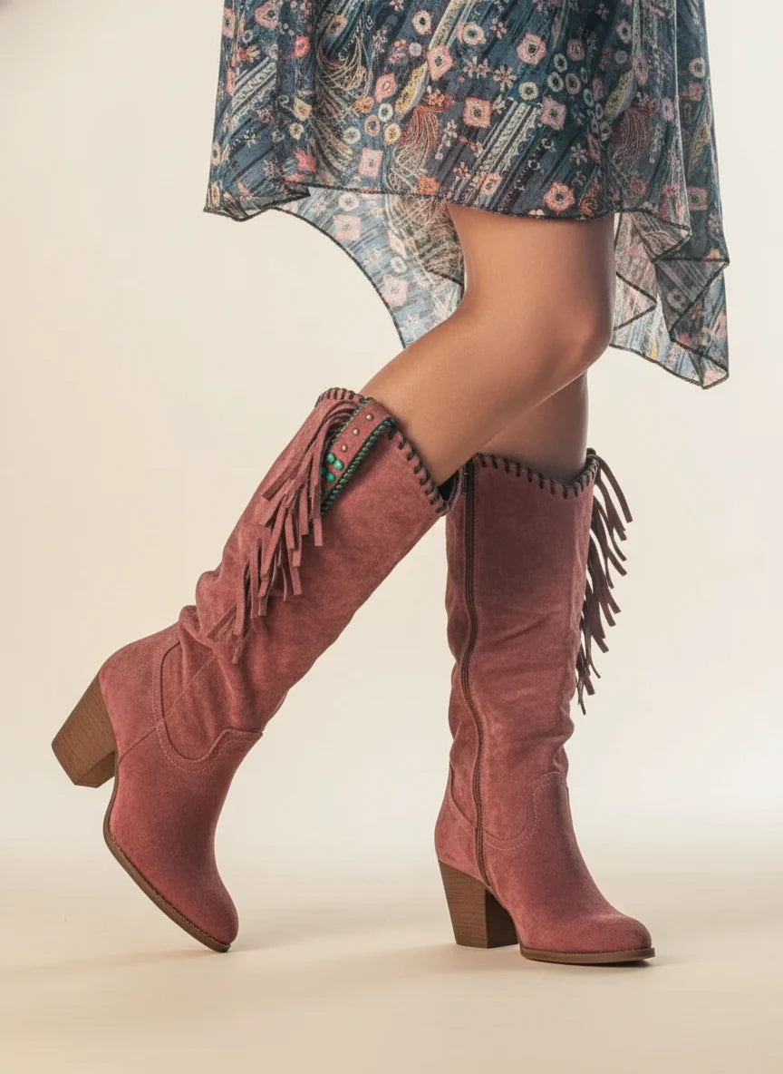 Women's knee-high fringe boots in dusty rose with block heel and suede-effect finish