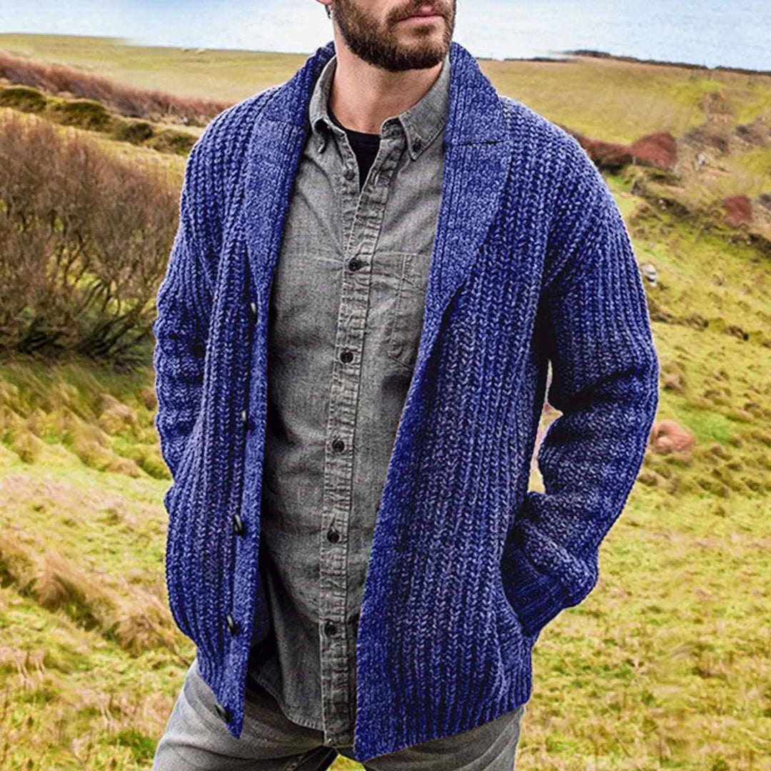 Front patch pockets and button closure detail on ribbed knit men's cardigan