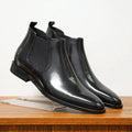 Men's Chelsea boots with elasticated side panels and pointed toe in polished finish