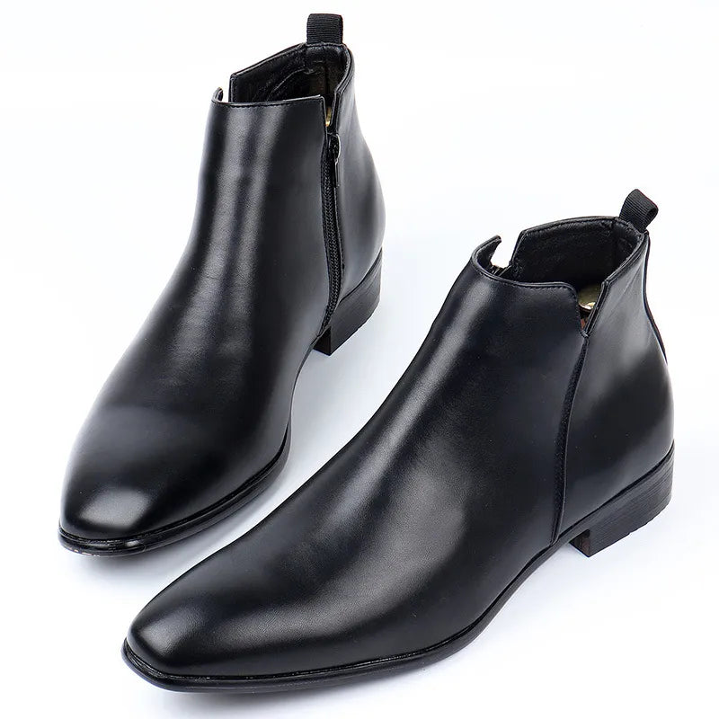 Men's Chelsea boots with side zip and pointed toe in sleek finish