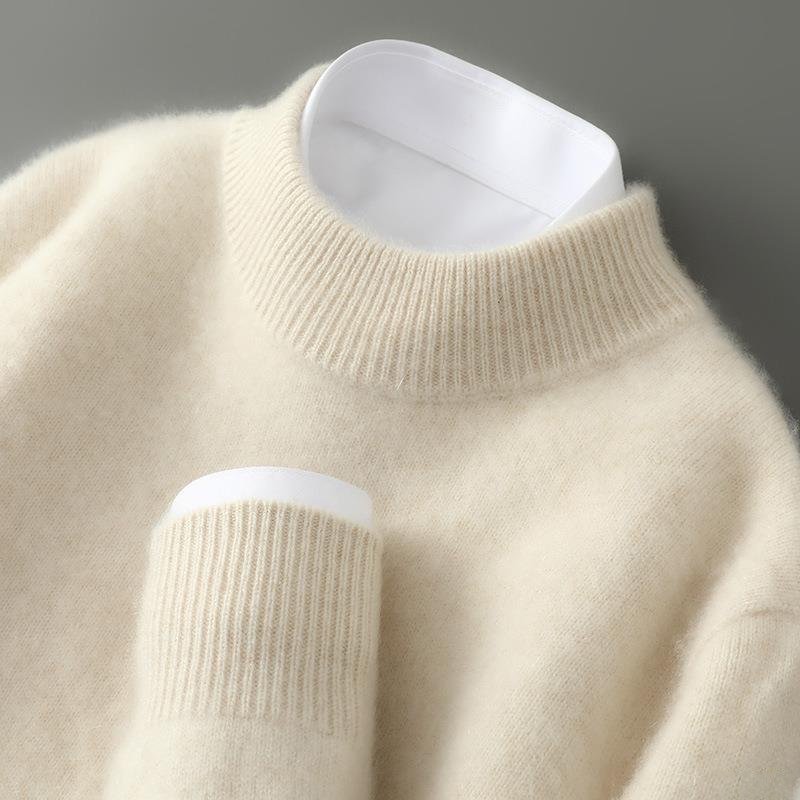 Women's crew neck jumper in cream with fine-gauge knit and ribbed collar detail