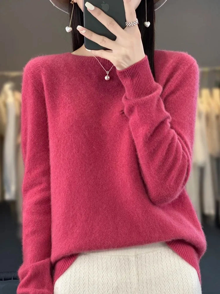 Women's long sleeve jumper in beige for autumn layering