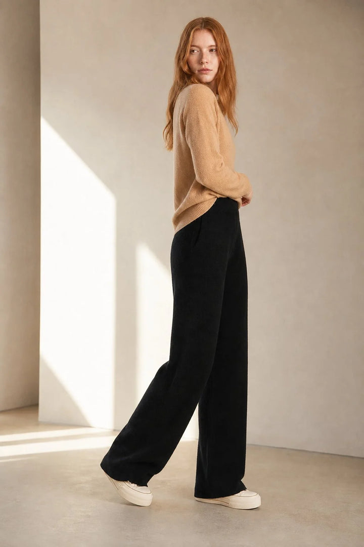 Detail of Merino Pants high waist and elasticated waistband construction