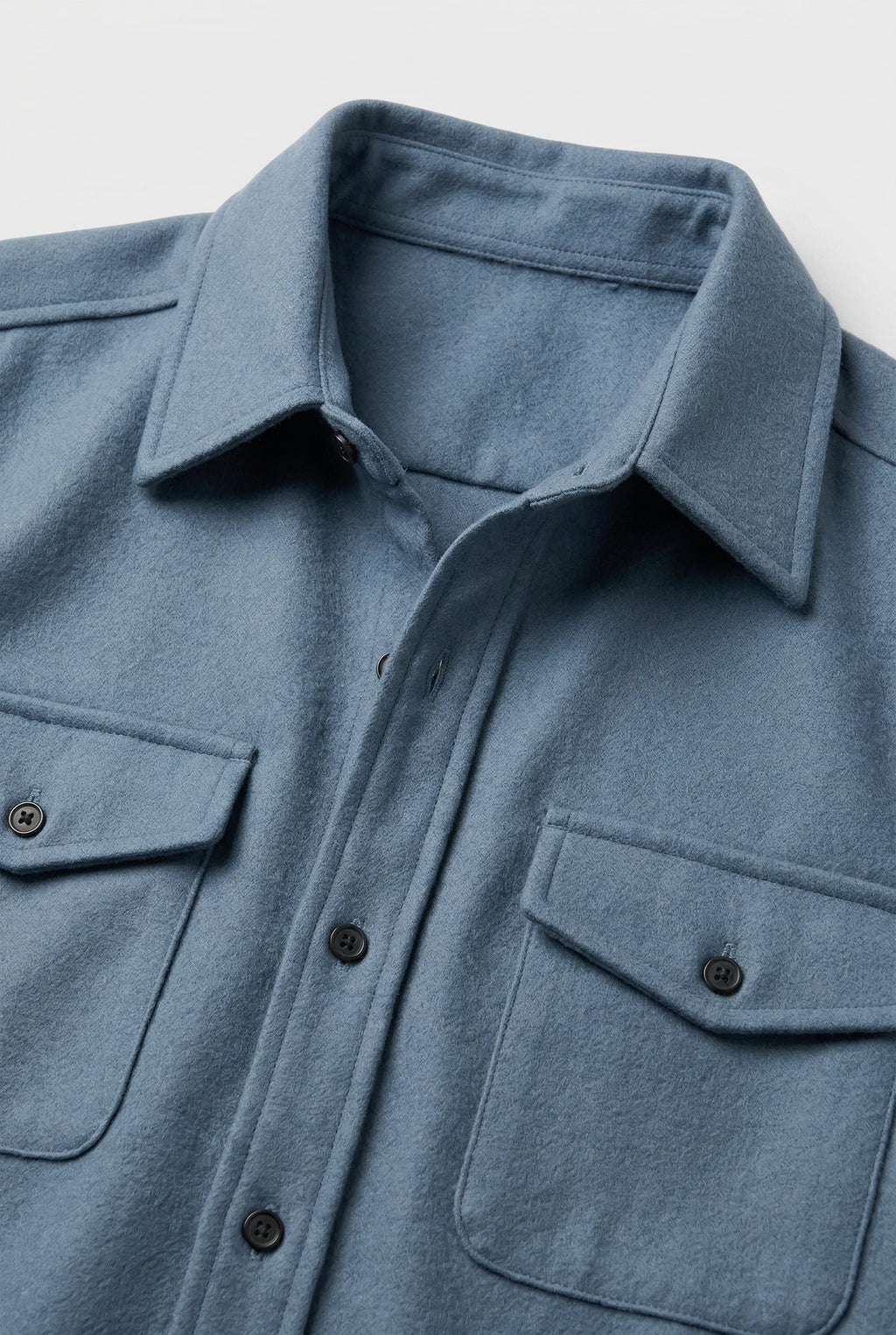 Side profile of men's overshirt jacket highlighting relaxed fit and water-repellent fabric finish