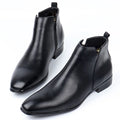 Men's Chelsea boots with side zip closure and pointed toe in smooth finish